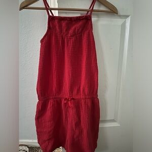 Cute red jumper! 💋💋